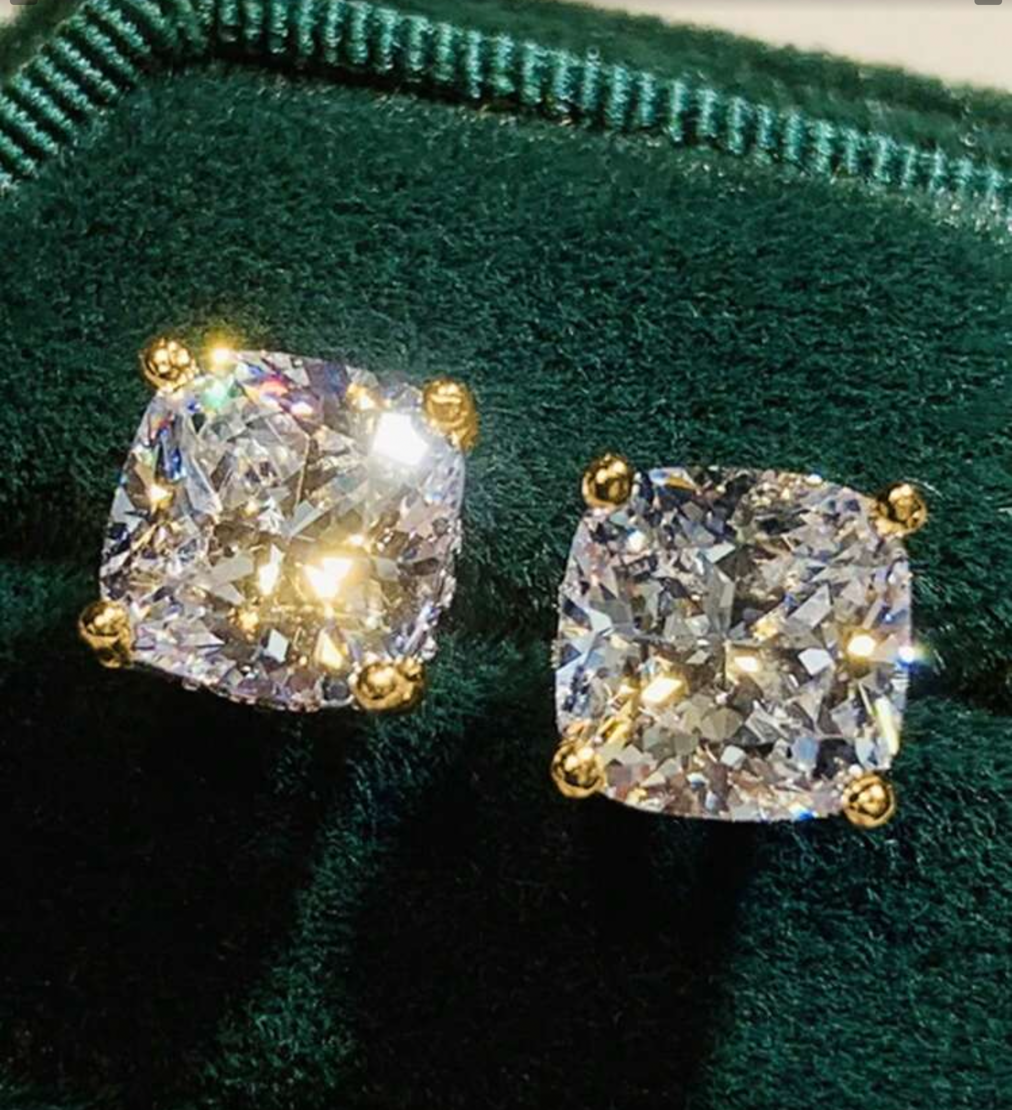 Stud Earring’s