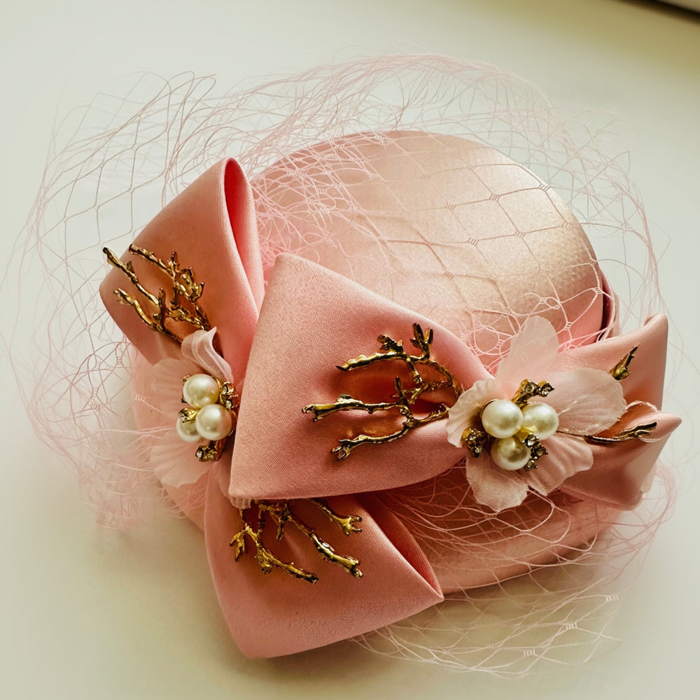 Elegant headpiece