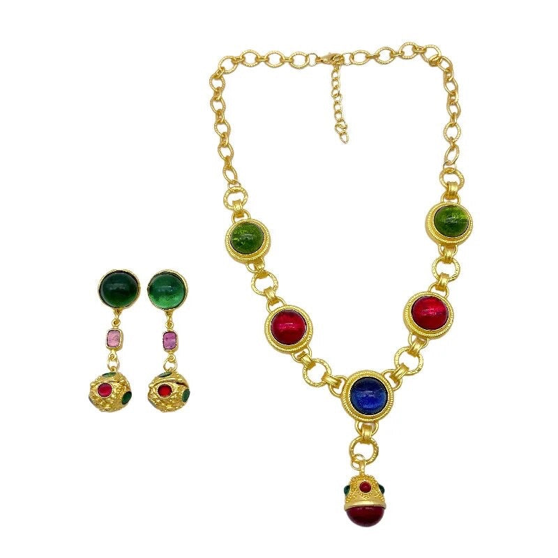 Vintage Style Necklace