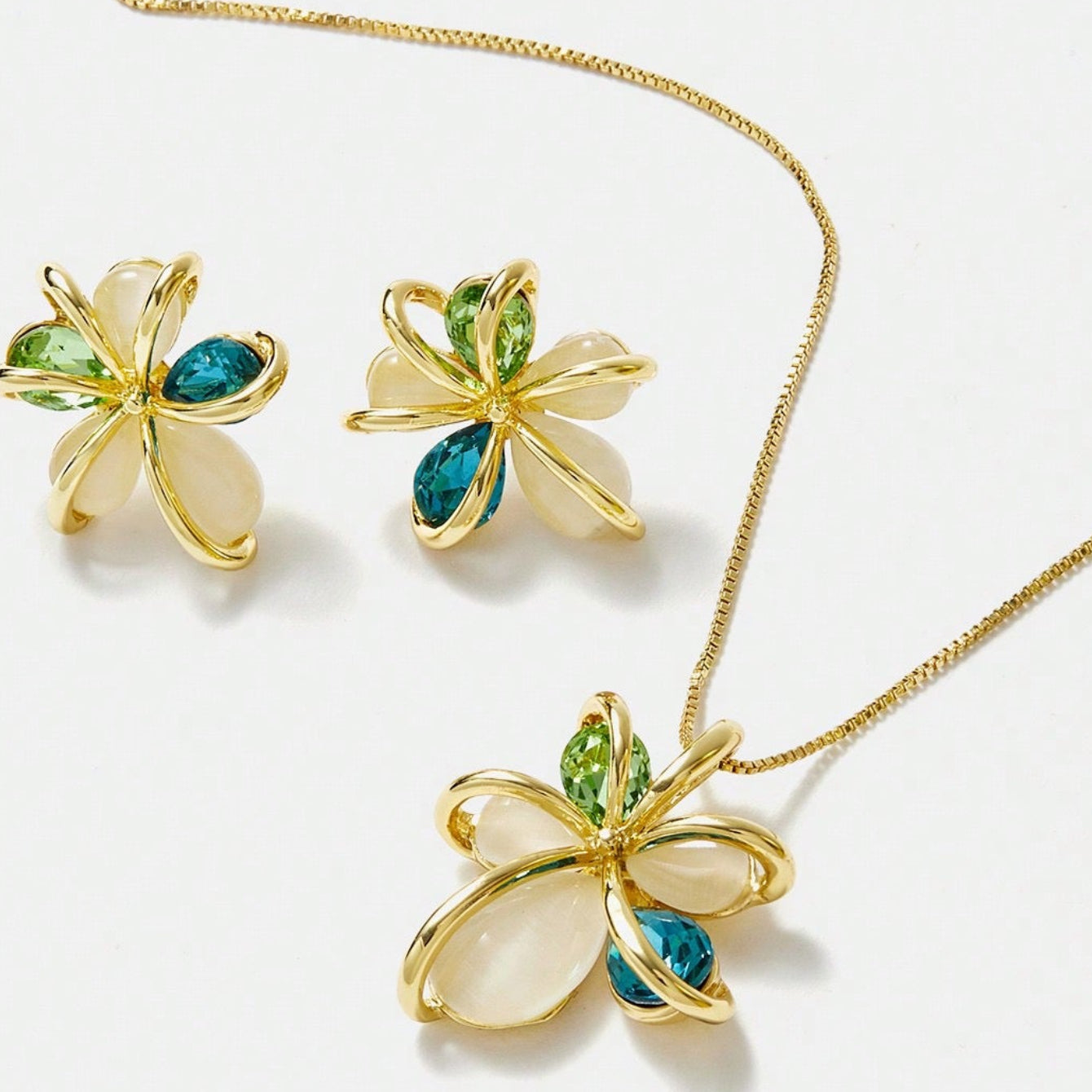 Floral Necklace Set