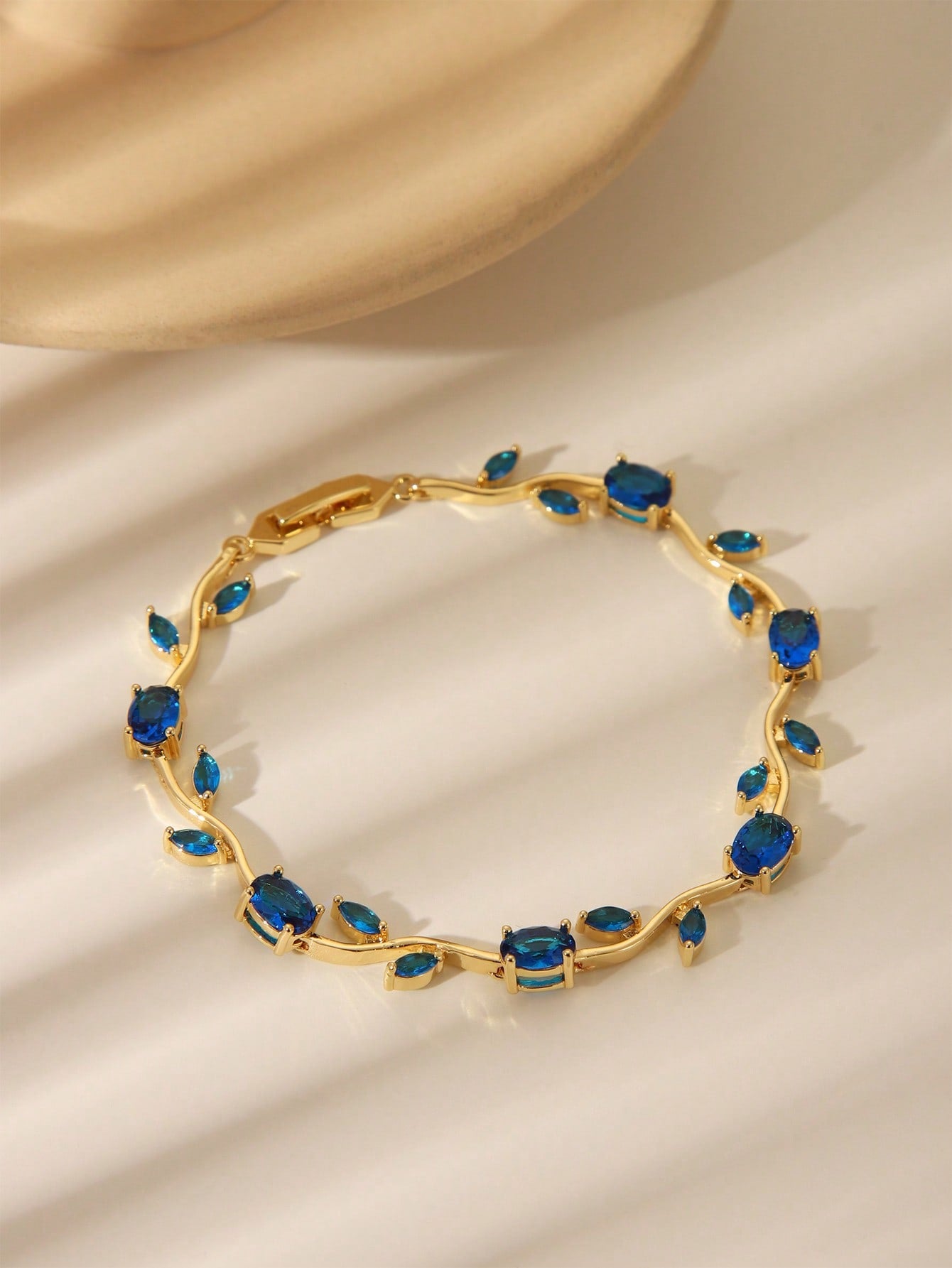 Rose bracelet