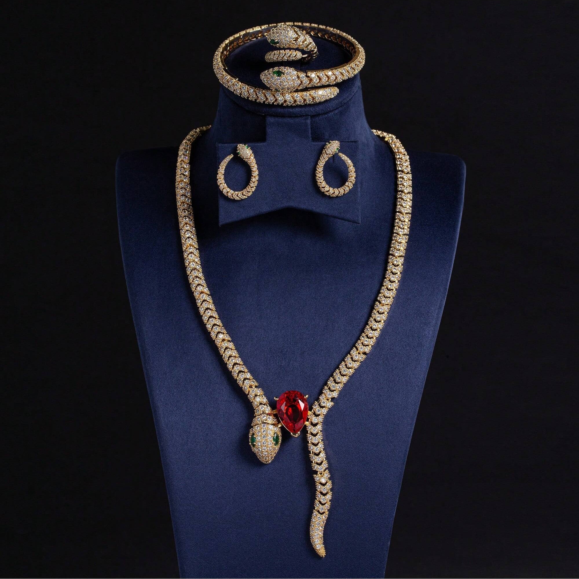 Glam Necklace Set