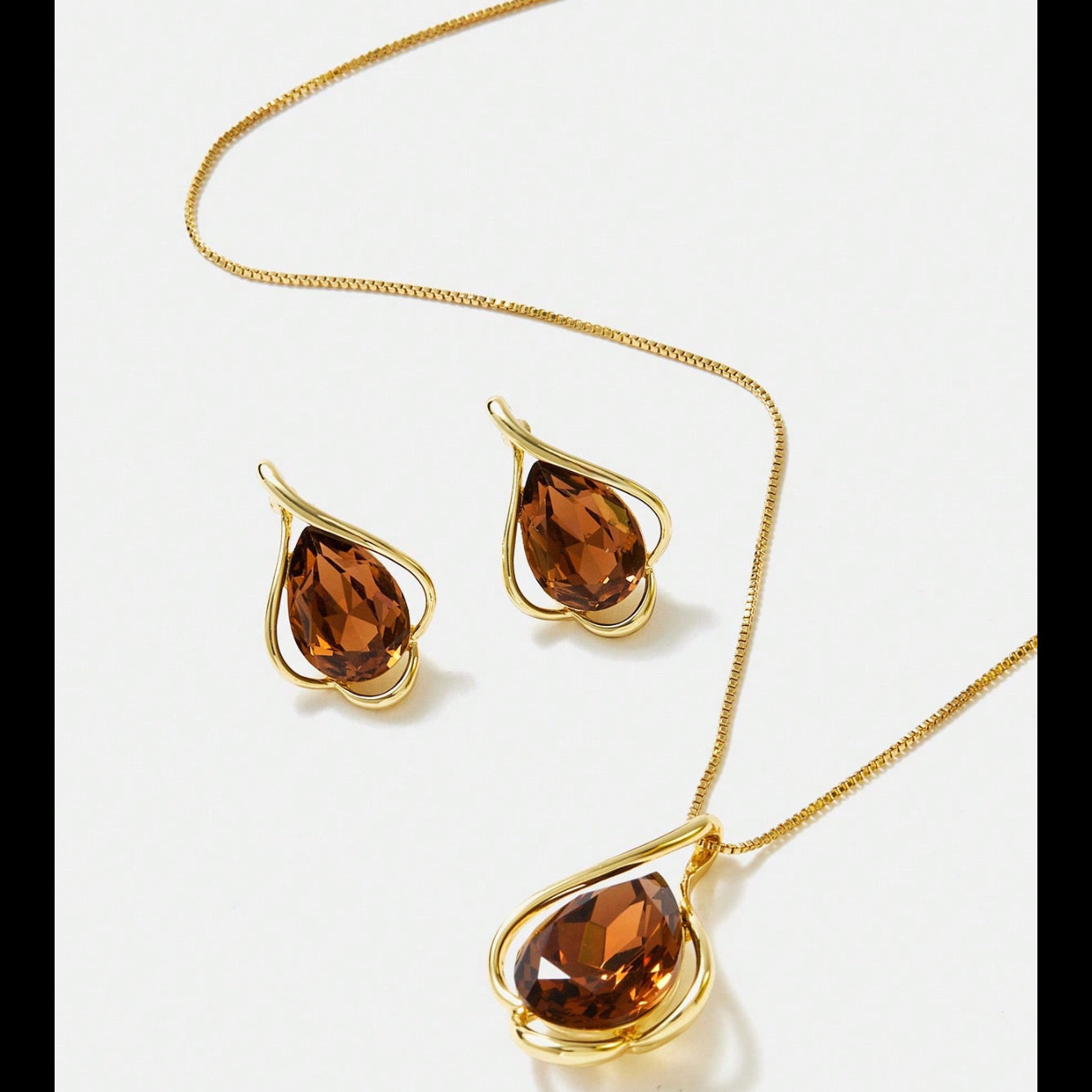 Tear Drop Necklace Set