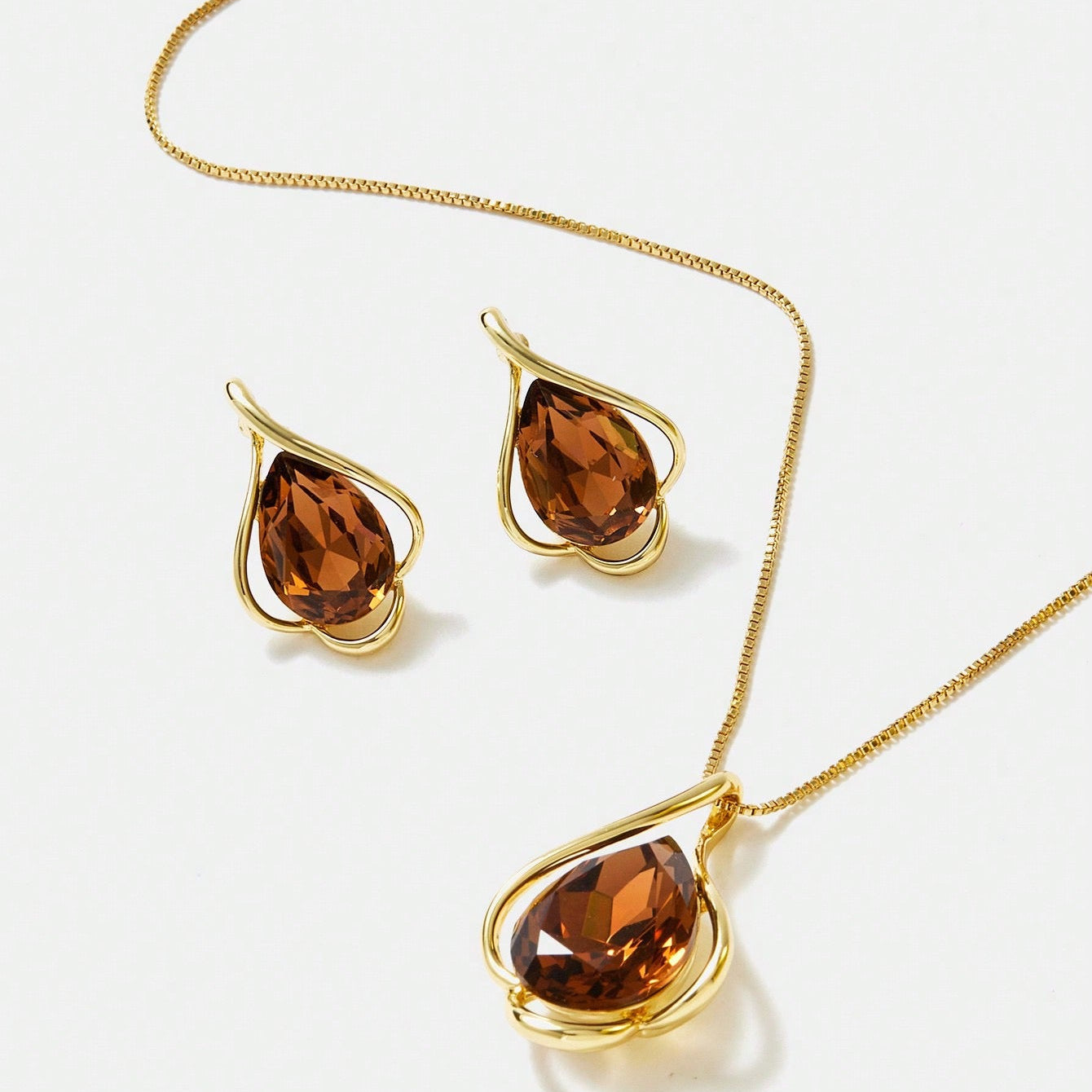 Tear Drop Necklace Set