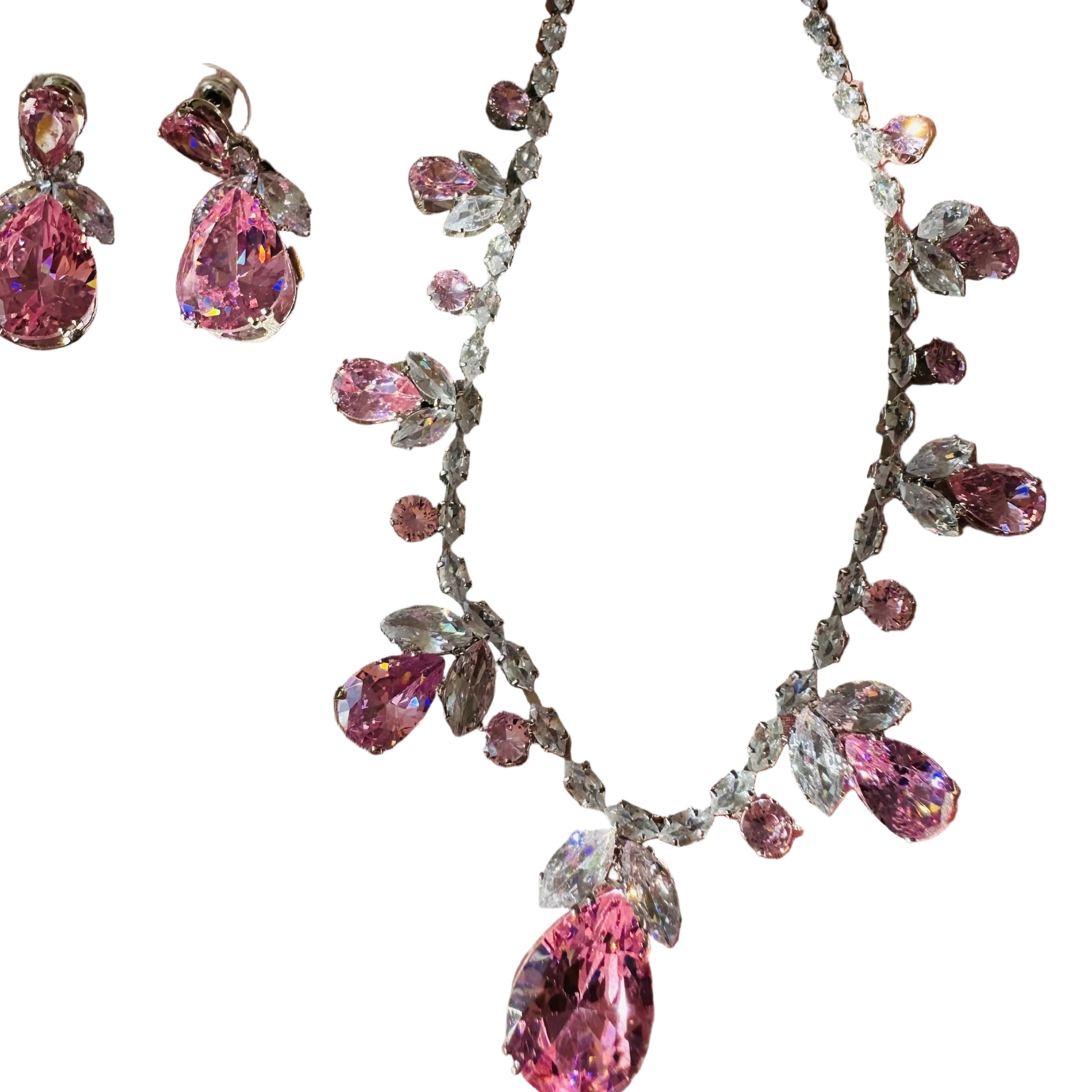 Tulip Necklace Set