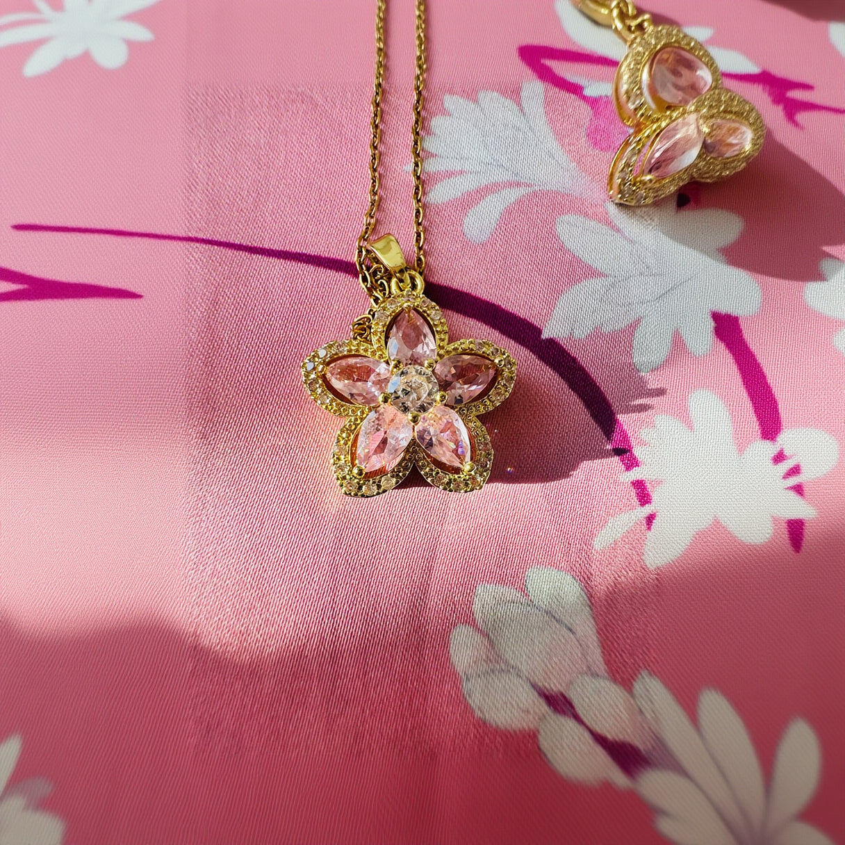 Star Necklace Set