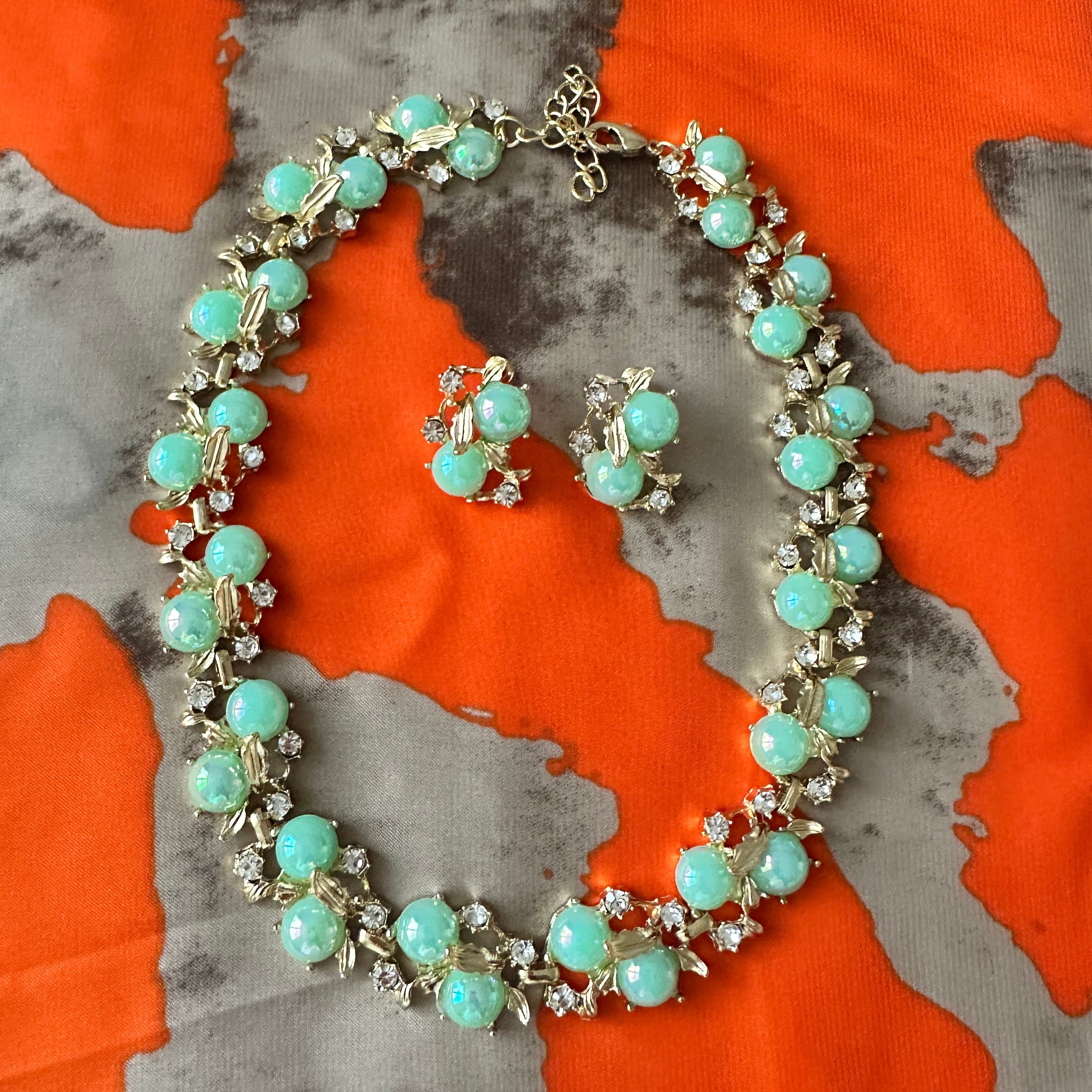 Pearl Necklace Set