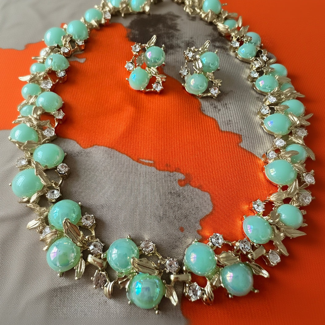 Pearl Necklace Set