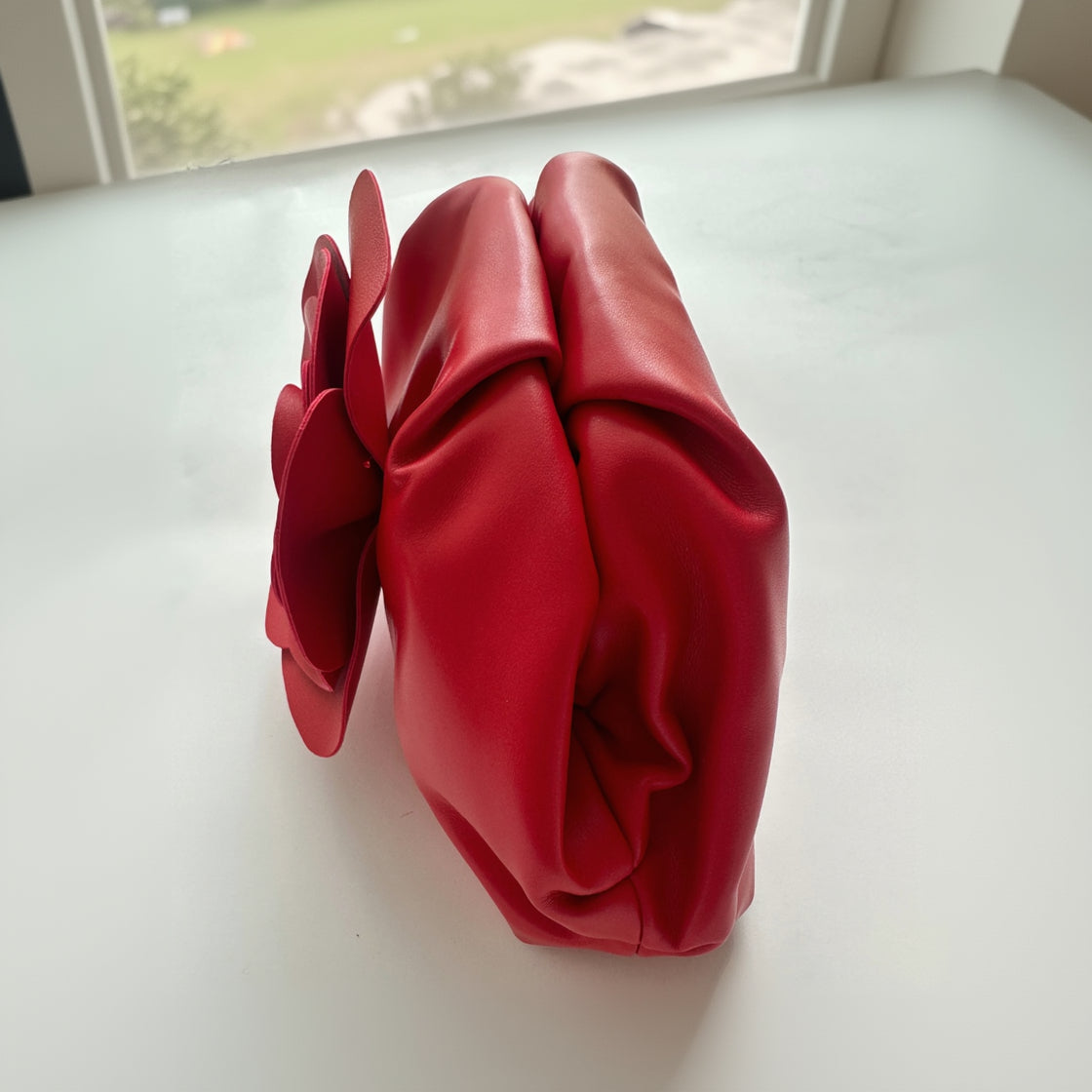 Rose Clutch